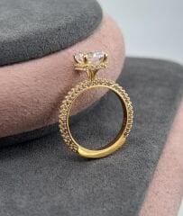 22 AYAR ALTIN TEKTAŞ YÜZÜK