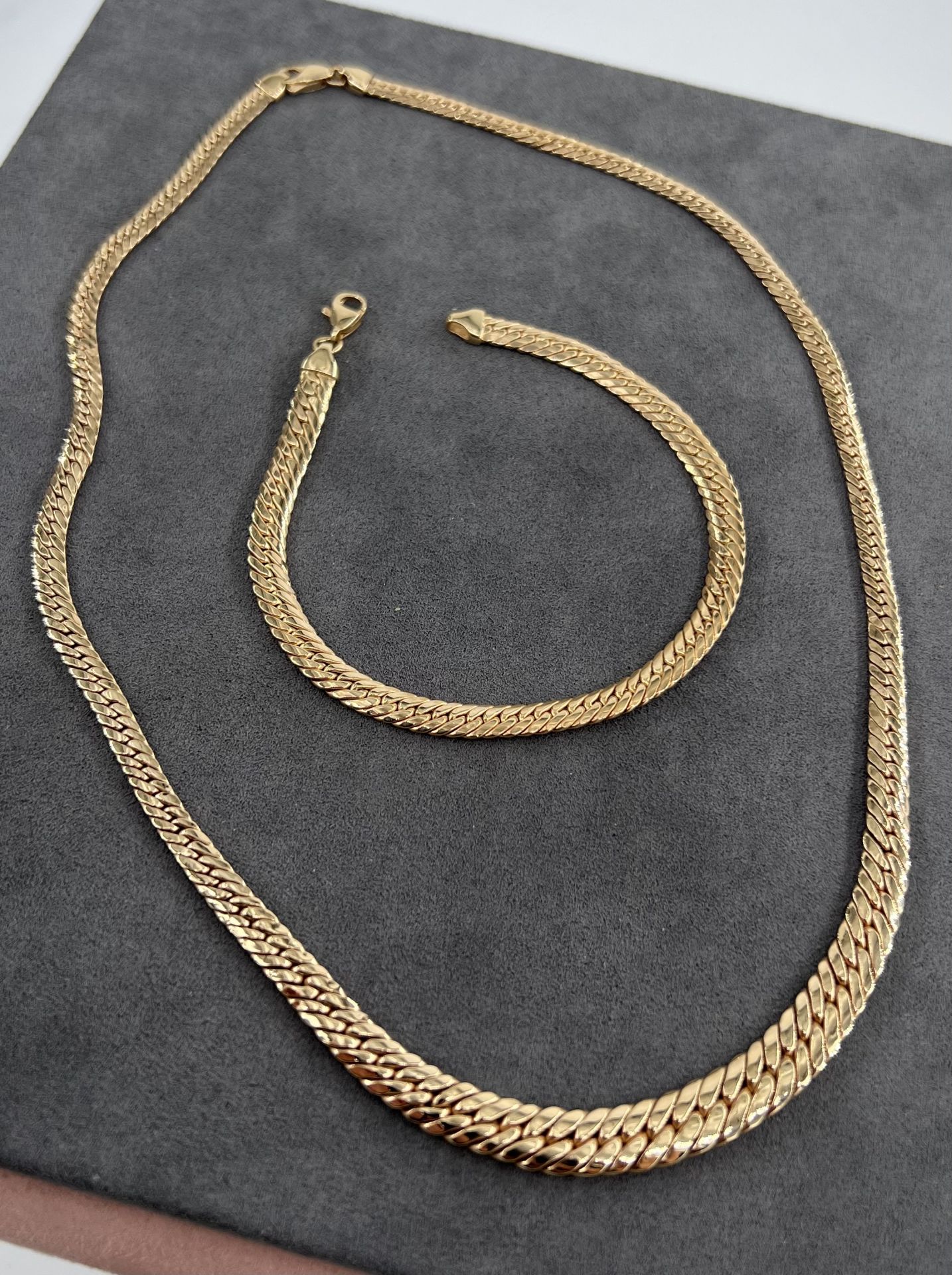 14 AYAR ALTIN BALIKSIRTI SET
