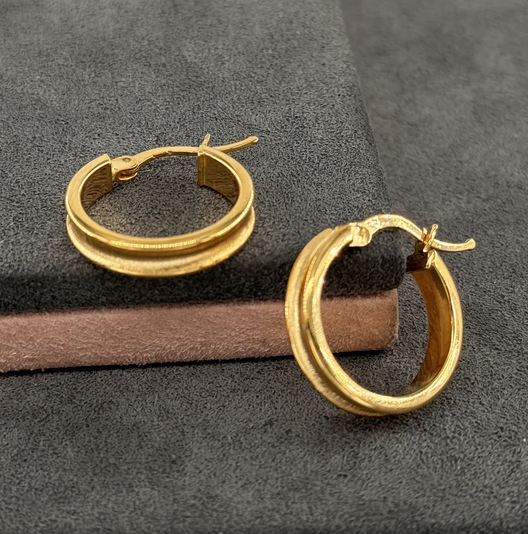 22 AYAR ALTIN 2 ÇAPLI HALKA KÜPE