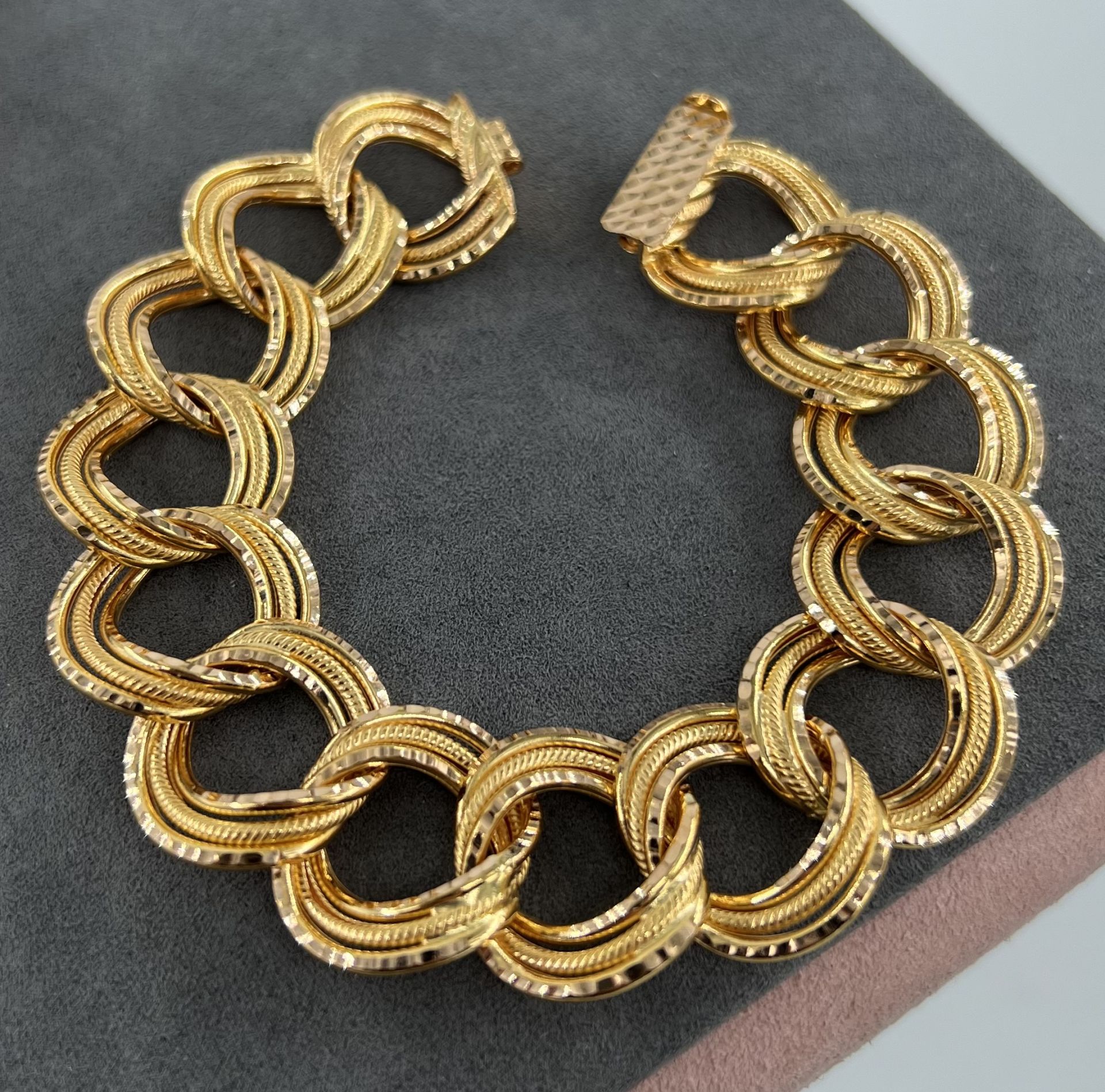 22 AYAR ALTIN SAMANYOLU BİLEKLİK