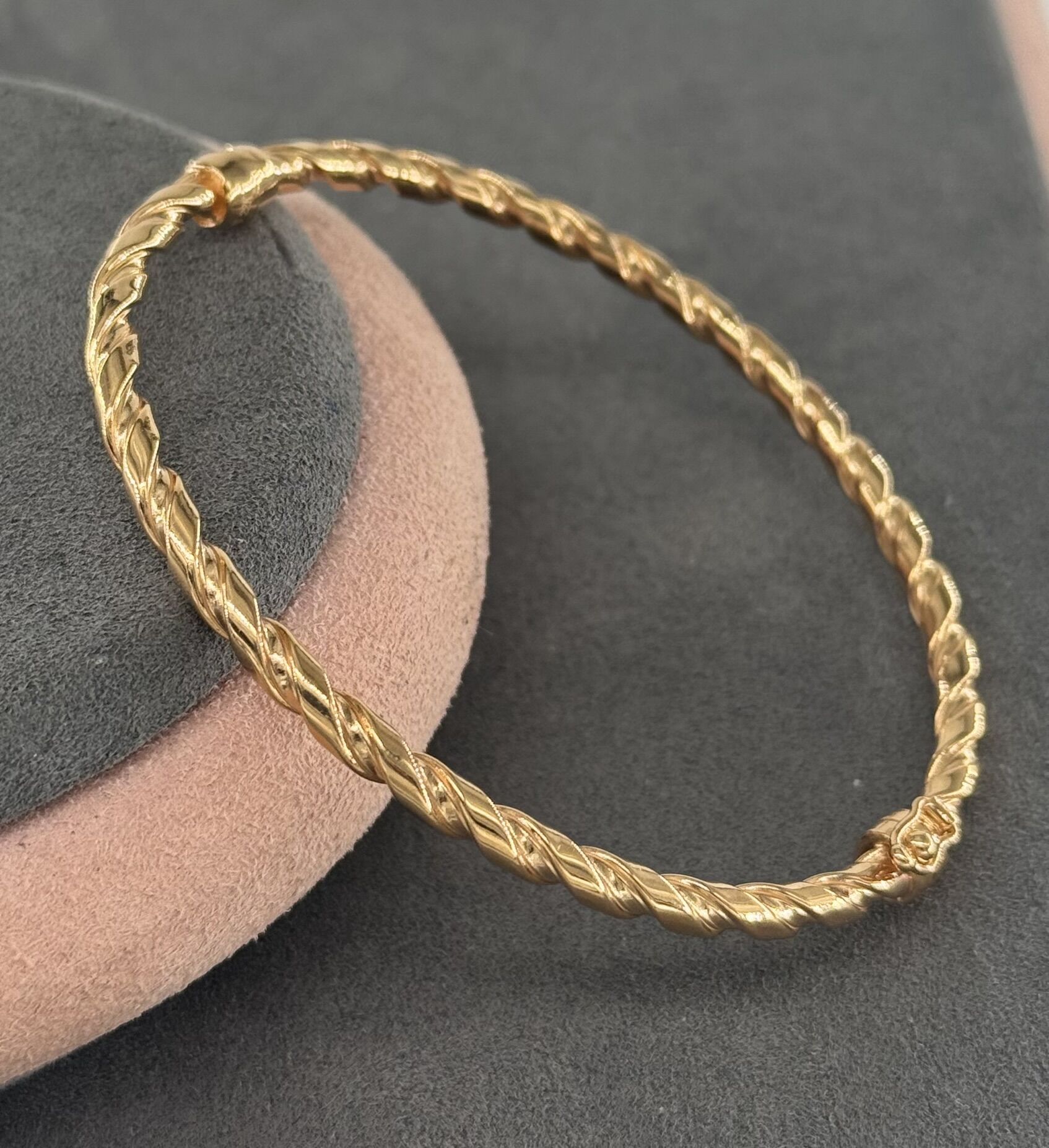 22 AYAR ALTIN SARMAL KELEPÇE BİLEZİK