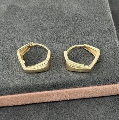 14 AYAR ALTIN 1.7 ÇAPLI HALKA KÜPE