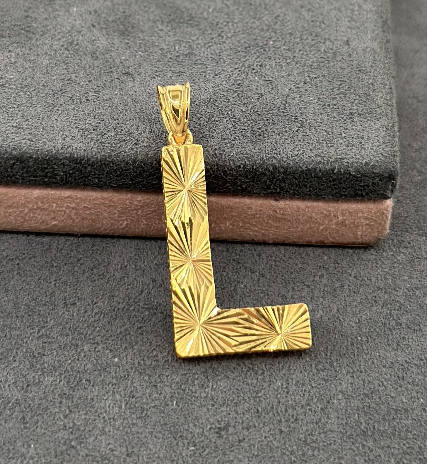 22 AYAR ALTIN L HARFİ KOLYE UCU