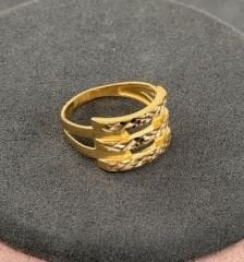 22 AYAR ALTIN ÜÇ SIRA KABURGA YÜZÜK