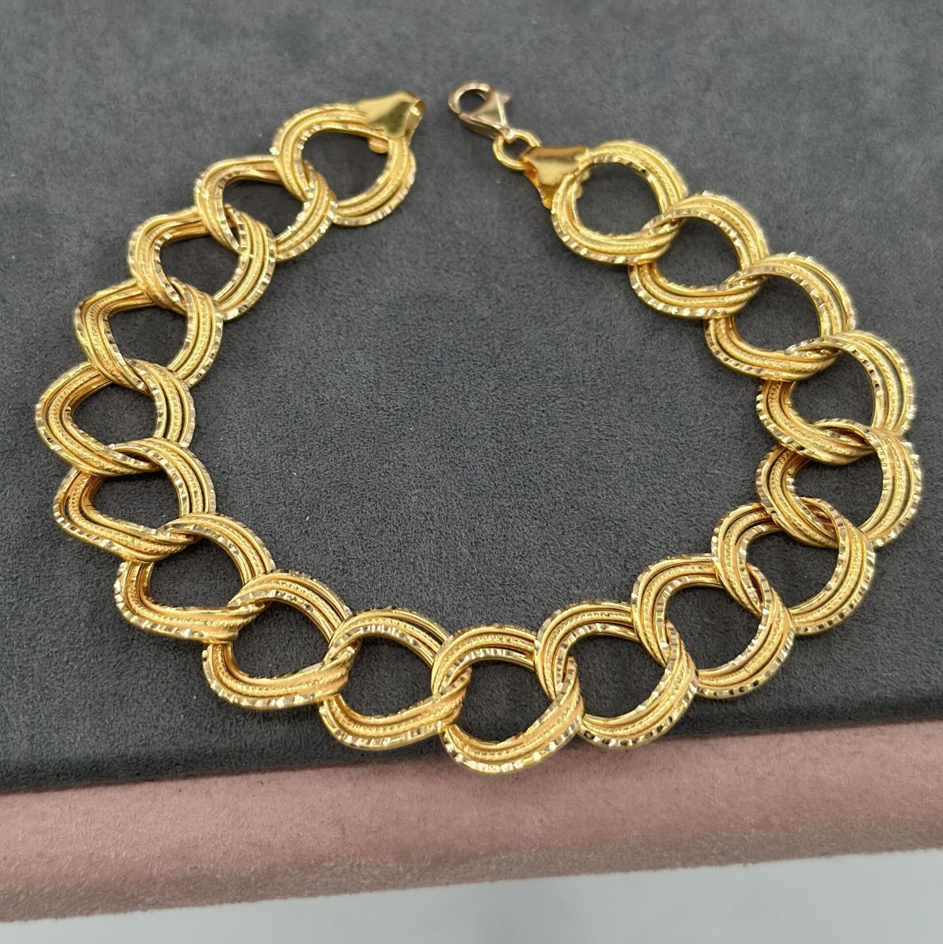 22 AYAR ALTIN SAMANYOLU BİLEKLİK