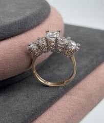 14 AYAR ALTIN KRALİÇE BEŞTAŞ YÜZÜK