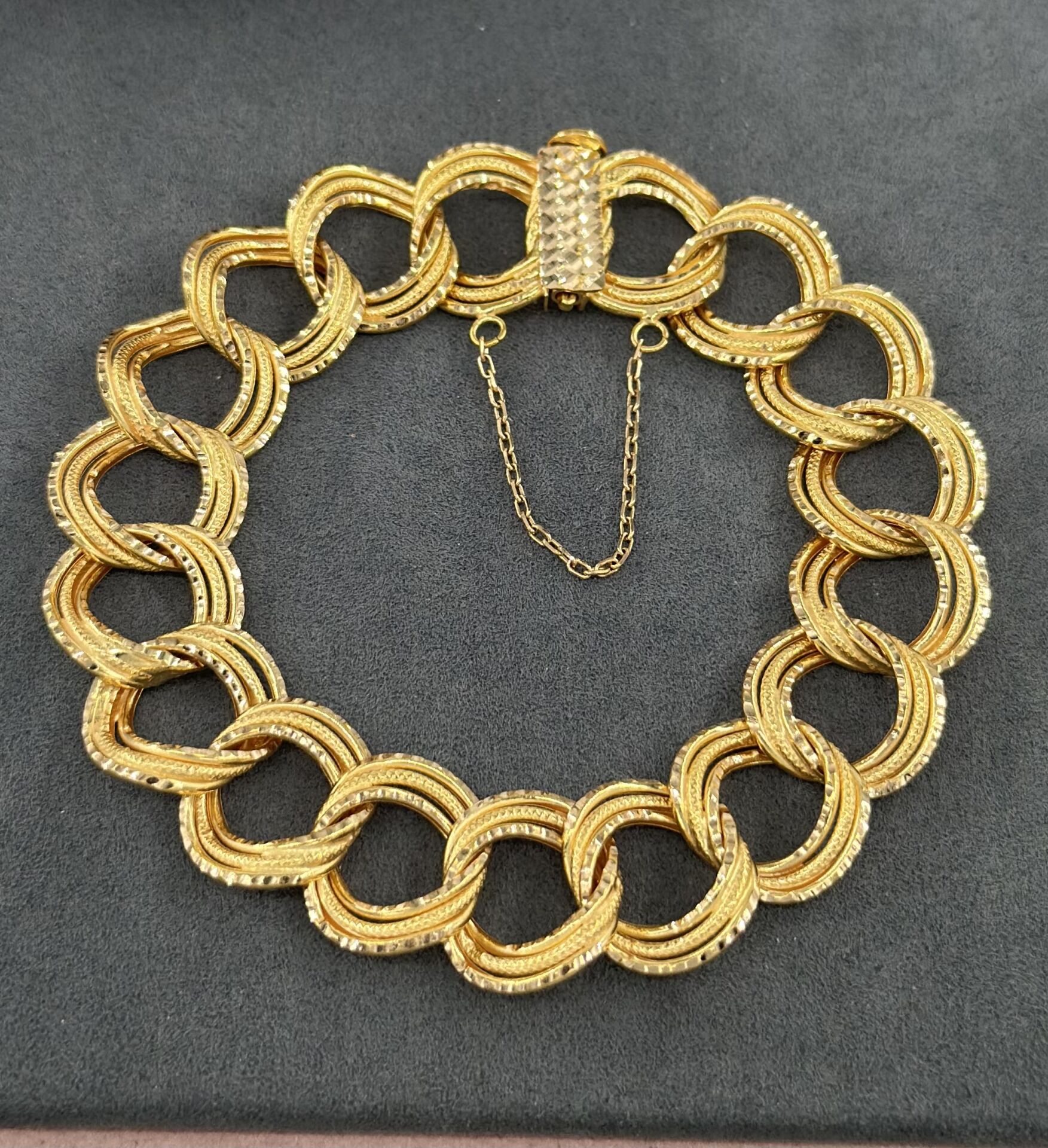 22 AYAR ALTIN SAMANYOLU BİLEKLİK