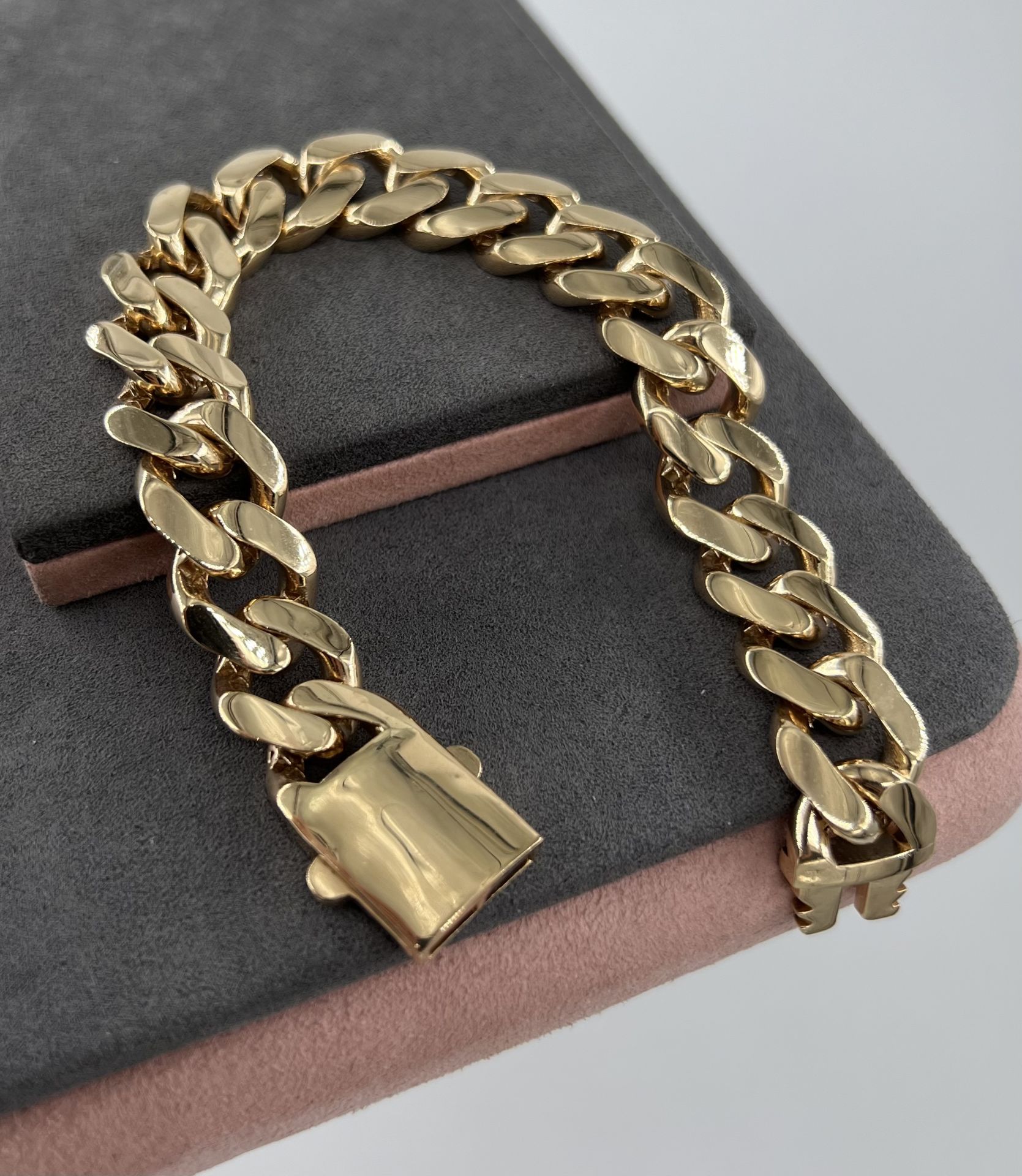 14 AYAR ALTIN MEGA GURMET BİLEKLİK