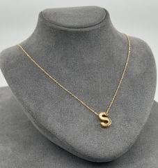 22 AYAR ALTIN S HARFLİ KOLYE