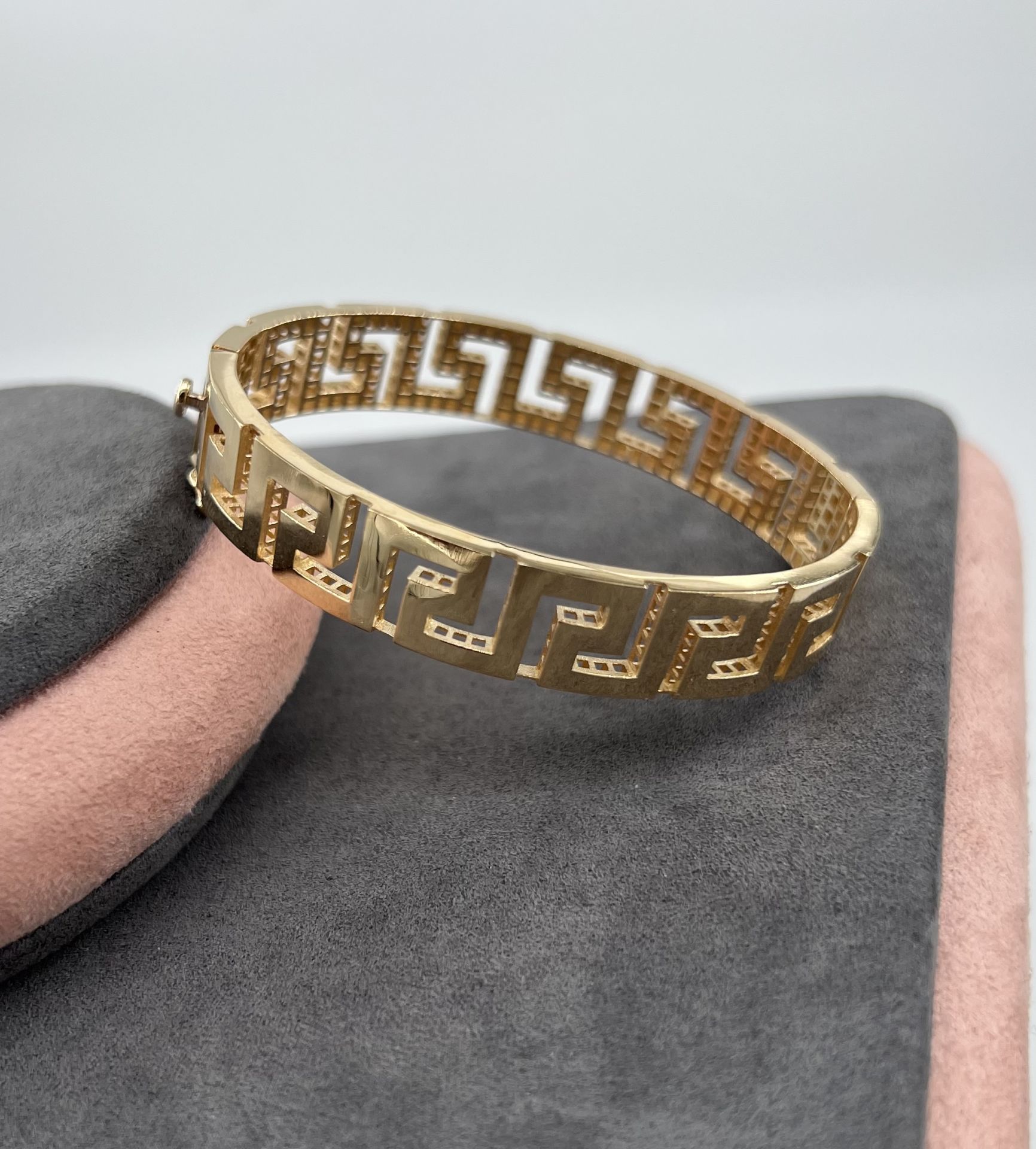 14 AYAR ALTIN GREEK KEY KELEPÇE BİLEZİK