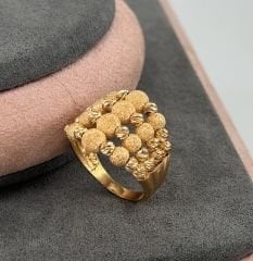 22 AYAR ALTIN DÖRT SIRA DORİKA TOPLU KABURGA YÜZÜK