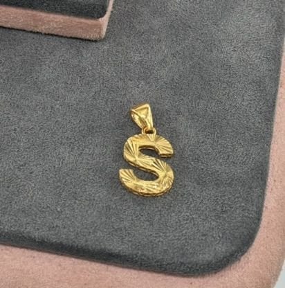 22 AYAR ALTIN S HARFİ KOLYE UCU