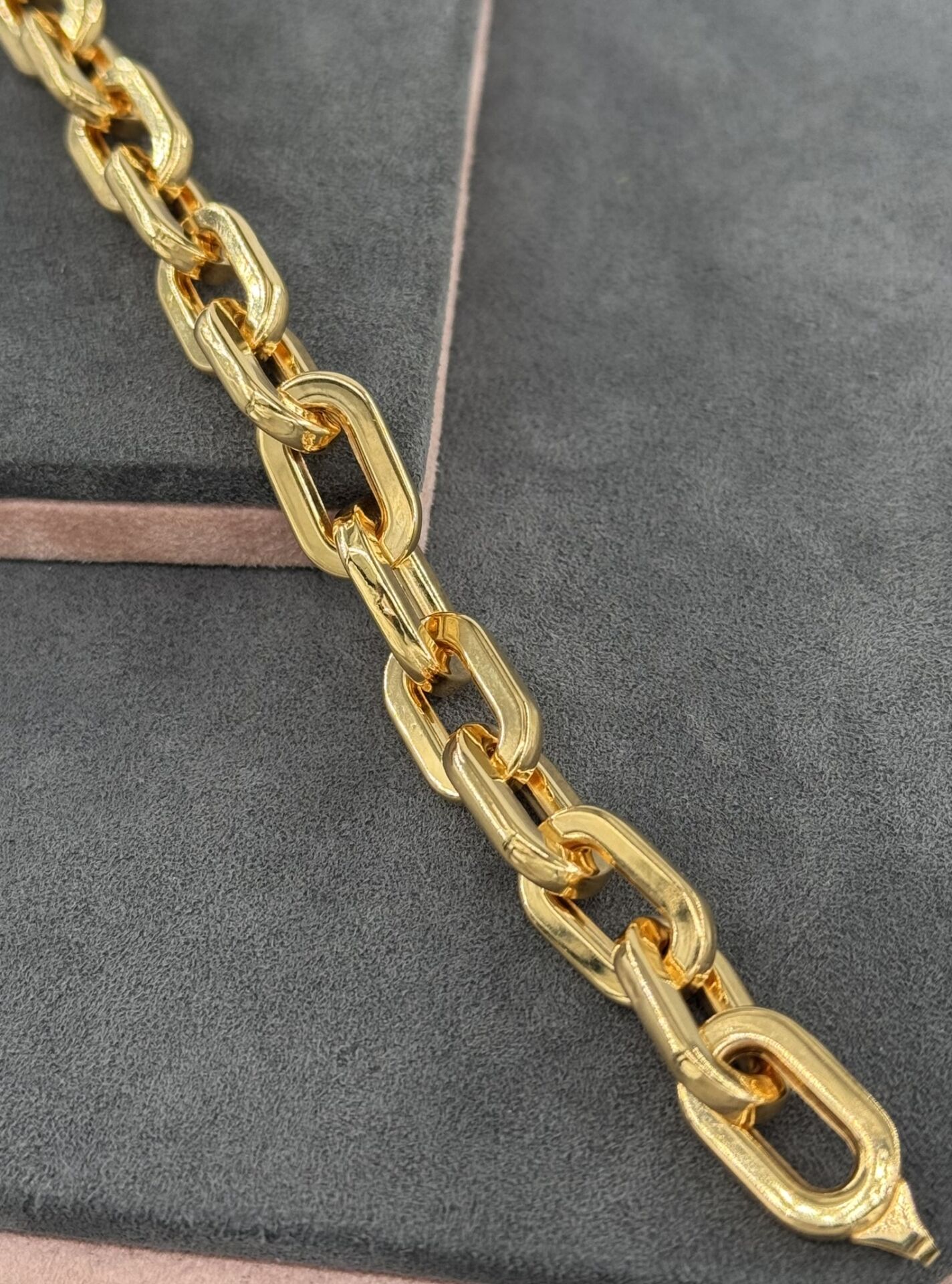 22 AYAR ALTIN ATAÇ BİLEKLİK