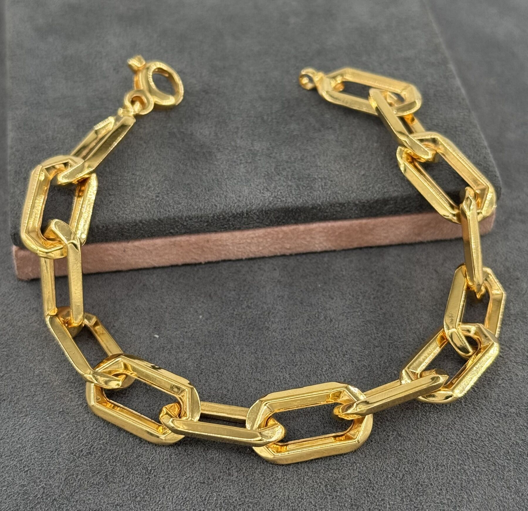 22 AYAR ALTIN ATAÇ BİLEKLİK