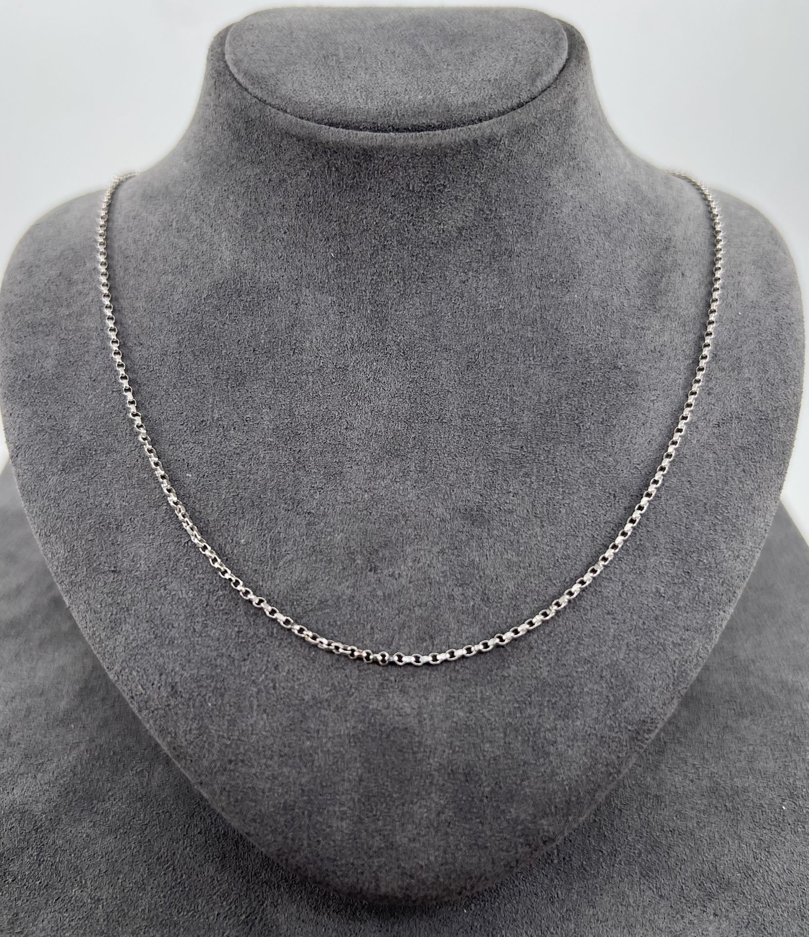 14 AYAR BEYAZ ALTIN ZİNCİR