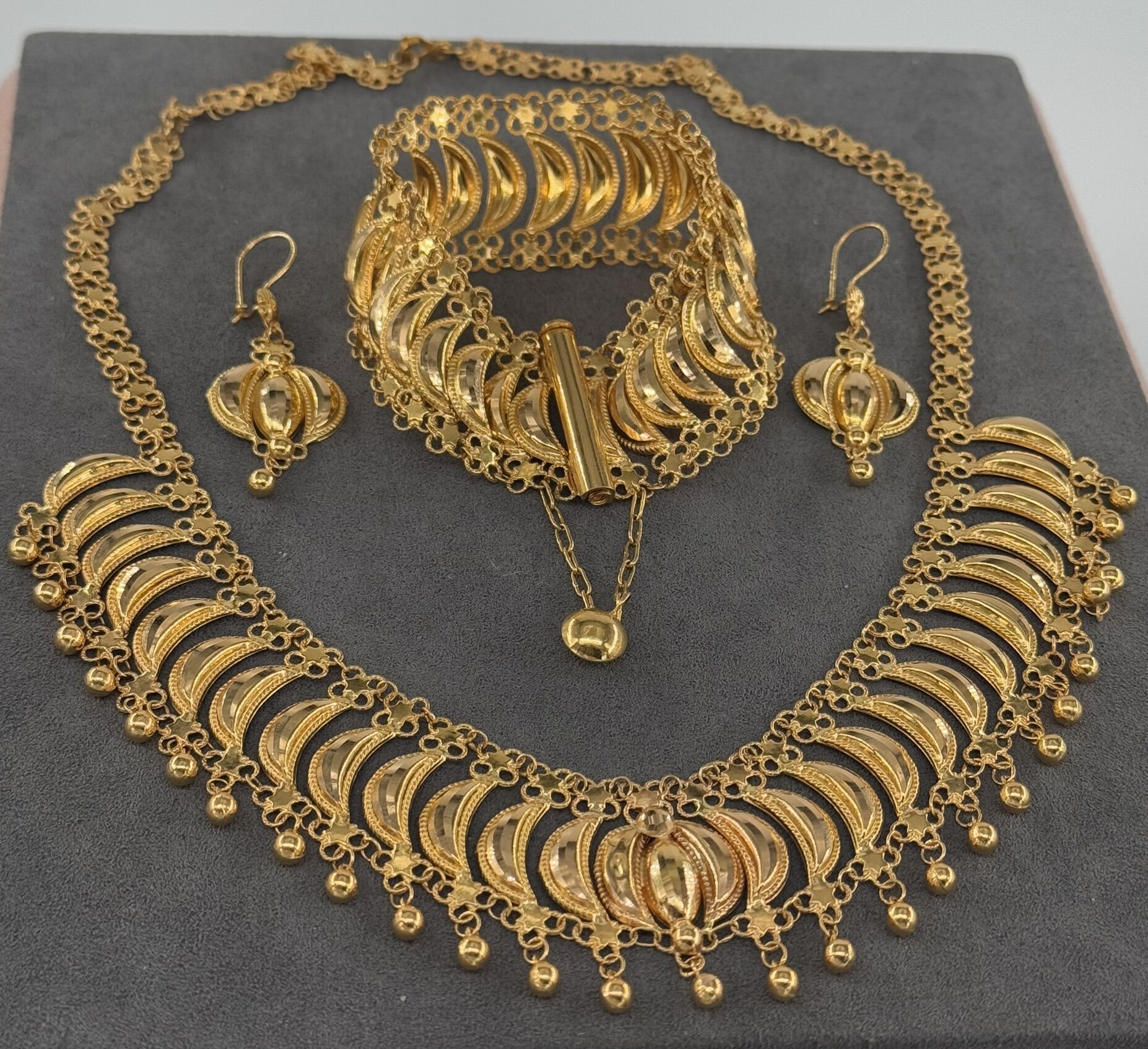 22 AYAR ALTIN SET