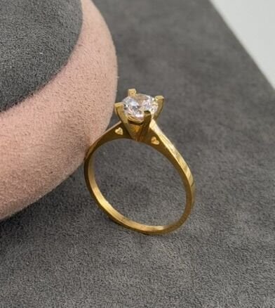 22 AYAR ALTIN TEKTAŞ YÜZÜK